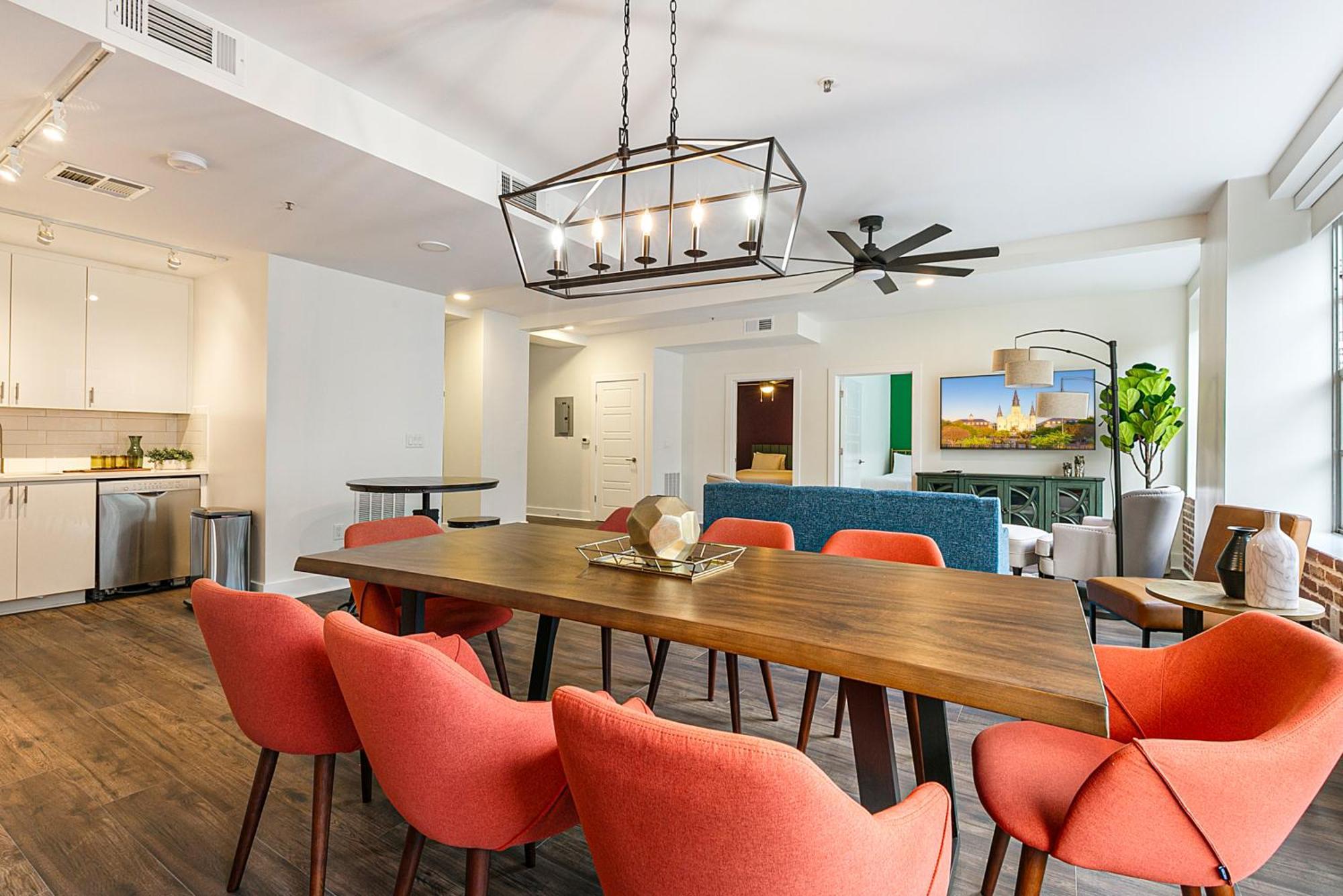Modern & Fully Furnished Apartments In The Heart Of The City Новый Орлеан Экстерьер фото
