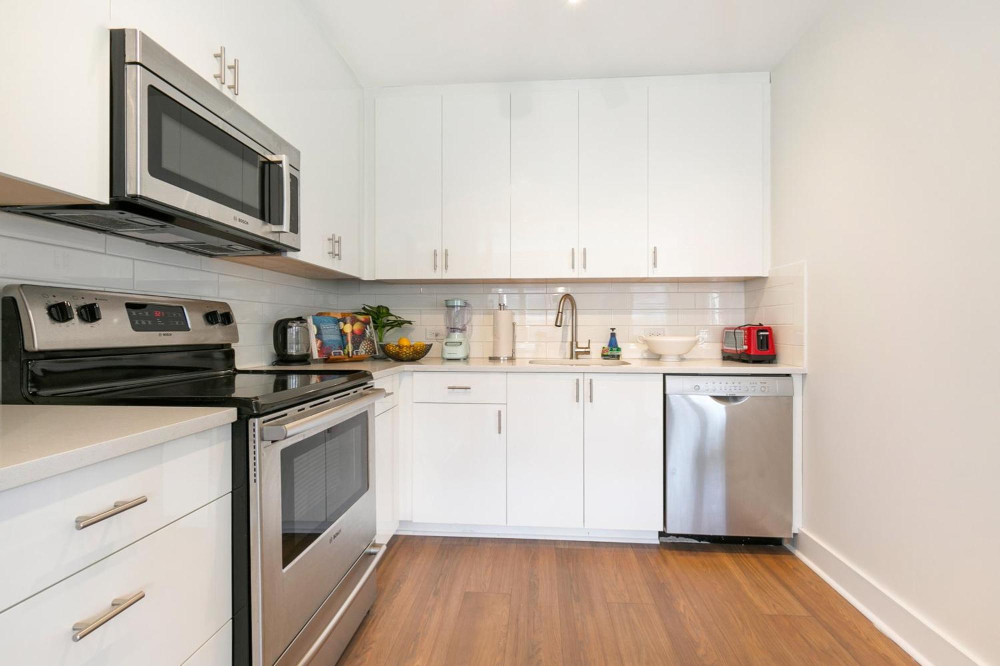 Modern & Fully Furnished Apartments In The Heart Of The City Новый Орлеан Экстерьер фото