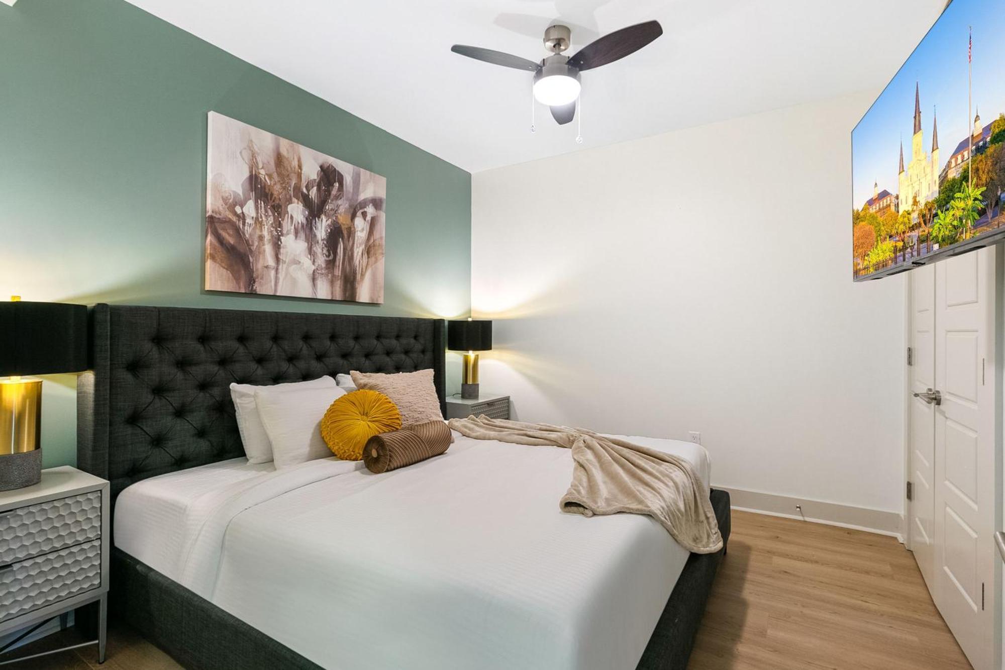 Modern & Fully Furnished Apartments In The Heart Of The City Новый Орлеан Экстерьер фото
