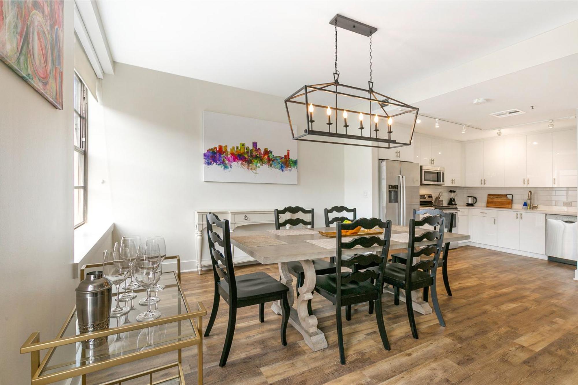 Modern & Fully Furnished Apartments In The Heart Of The City Новый Орлеан Экстерьер фото
