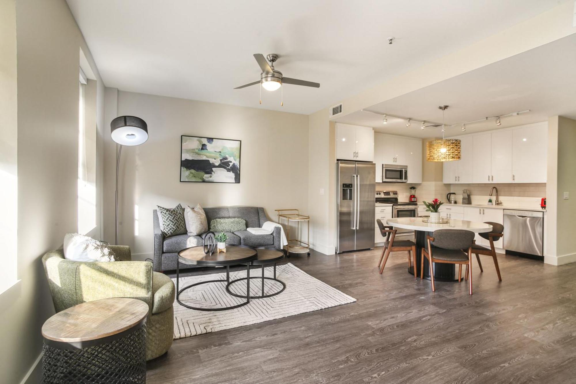 Modern & Fully Furnished Apartments In The Heart Of The City Новый Орлеан Экстерьер фото