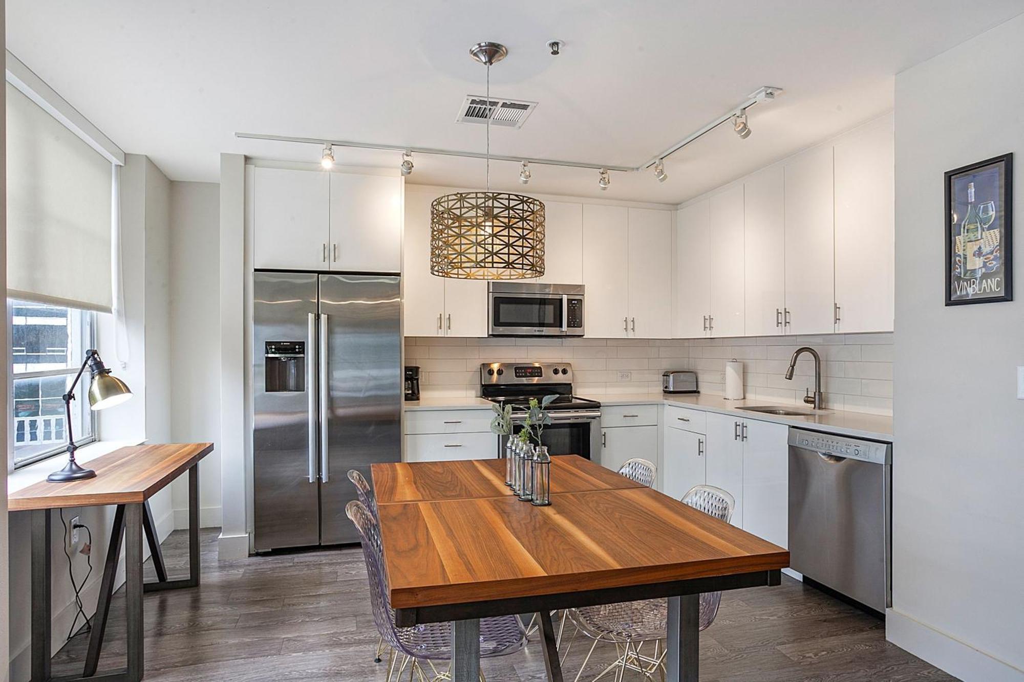 Modern & Fully Furnished Apartments In The Heart Of The City Новый Орлеан Экстерьер фото